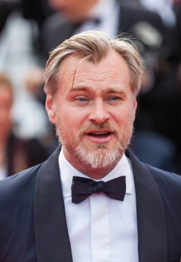 Cannes, Fransa - 13 Mayıs 2018: Christopher Nolan 'Lavabo ya da yüzmek (Le Grand Bain)' tarama 71 yıllık Cannes Film Festivali sırasında katılır