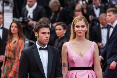 Cannes, Fransa - 13 Mayıs 2018: Chiara Ferragni ve Federico Leonardo Lucia aka Fedez 'Lavabo ya da yüzmek (Le Grand Bain)' tarama 71 yıllık Cannes Film Festivali sırasında katılıyor