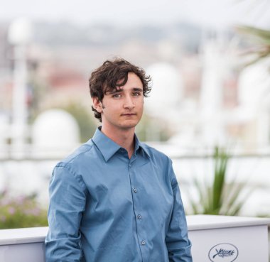 Cannes, Fransa - 14 Mayıs 2018: Aktör Adriano Tardiolo katılıyor photocall 'Mutlu olarak Lazzaro (Lazzaro Felice)' 71 yıllık Cannes Film Festivali sırasında için