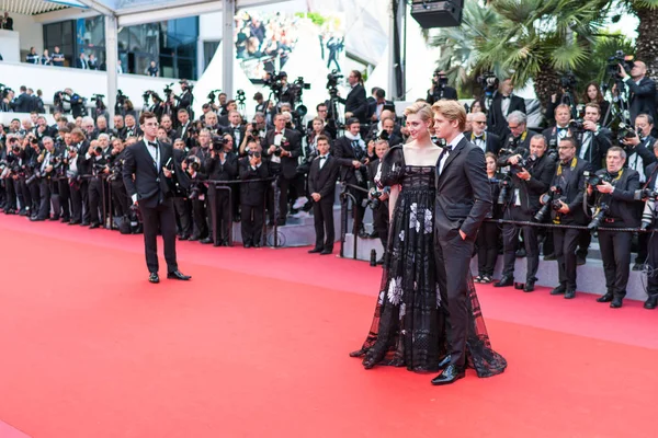 Cannes France Mai 2018 Joe Alwyn Elizabeth Debicki Assistent Projection — Photo