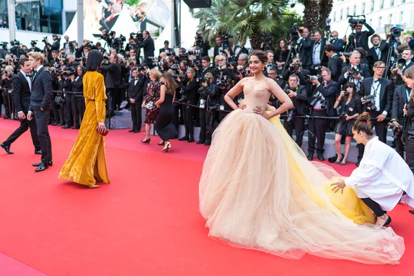 Cannes Francie Května 2018 Soonam Kapoor Účastní Promítání Solo Star — Stock fotografie