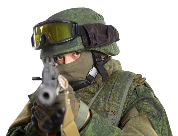 Soldat med rifle på hvit bakgrunn – stockfoto