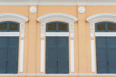 Neo-Gotik tarzı içinde pencere eşiği