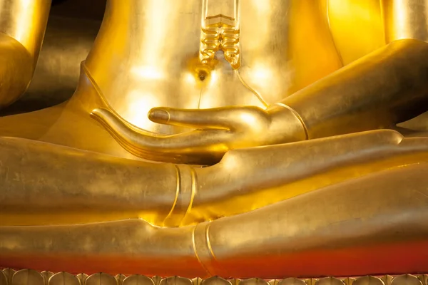 Buddhist statue hand — Stock Photo, Image