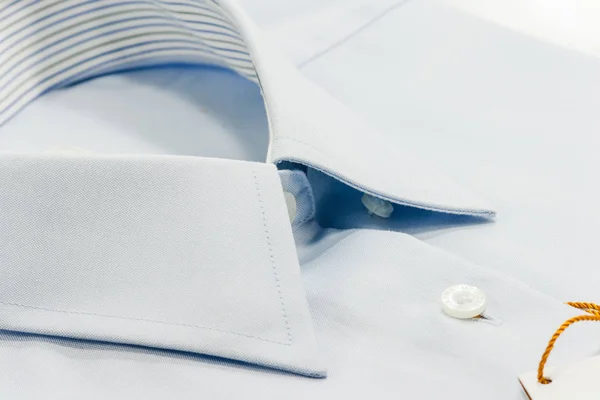 Ljusblå skjortkrage — Stockfoto
