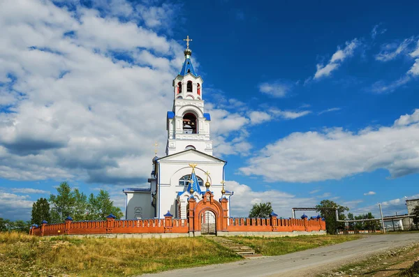 Kerk van de veronderstelling van de Heilige Maagd. — Stockfoto