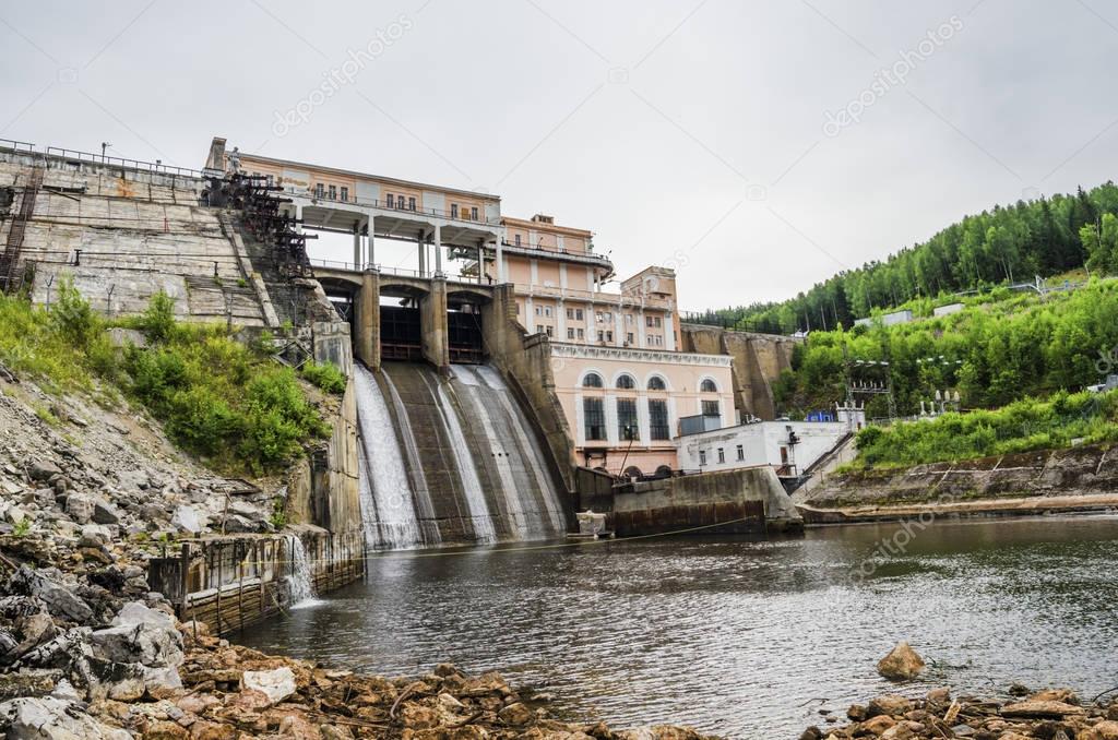 Dam Shirokovskaya hydroelectric