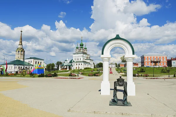 Пам'ятник солі на Соборній площі в місті Solika — стокове фото