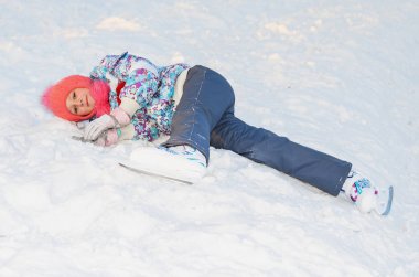 patenci kız eğleniyor
