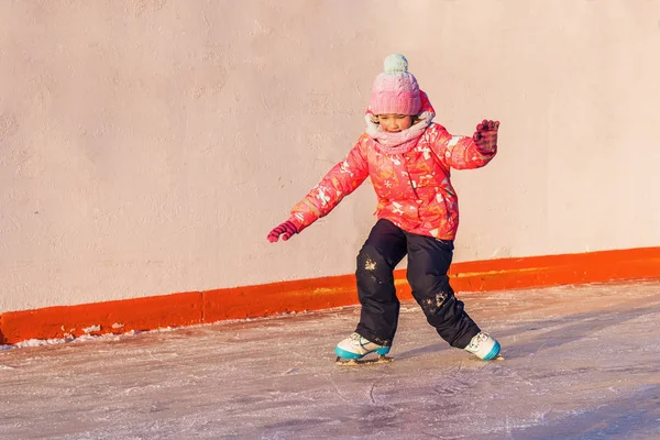 Training ice skating — Stock Photo, Image