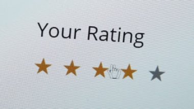 Bilgisayar ekran derecelendirme üç yıldız portre