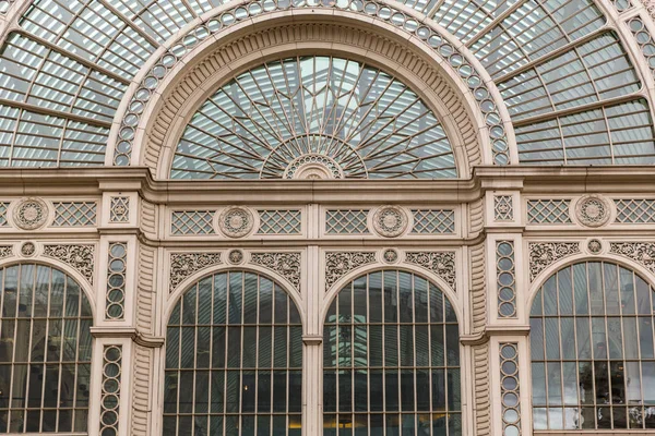 Střecha a baldachýnem tržiště Covent Garden — Stock fotografie