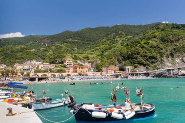 Monterosso, Cinque Terre'nin küçük limanda