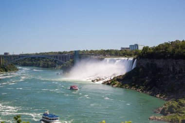 Niagara Şelalesi inanılmaz gücü Kanada tarafında