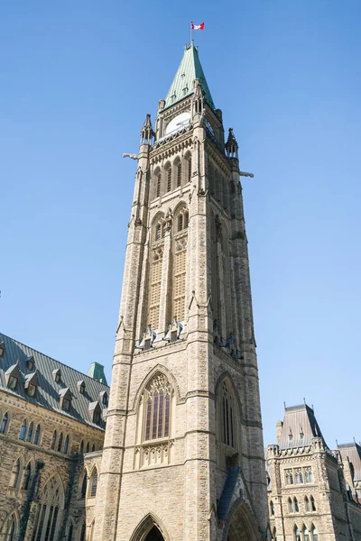 Byggnader och Skyline av Ottawa Ontario — Stockfoto