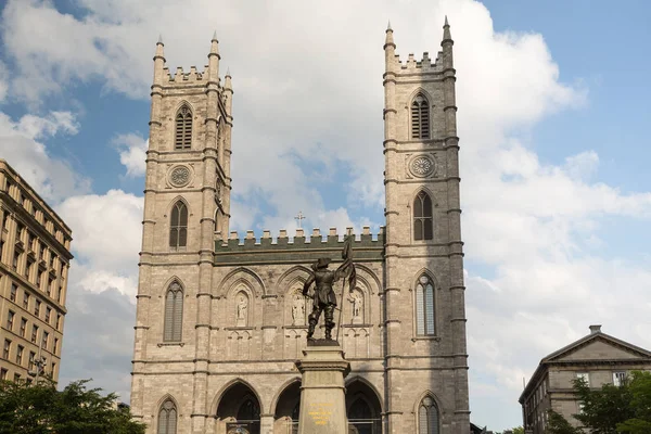 Basílica de Notre Dame en Montreal Quebec Canadá — Foto de Stock