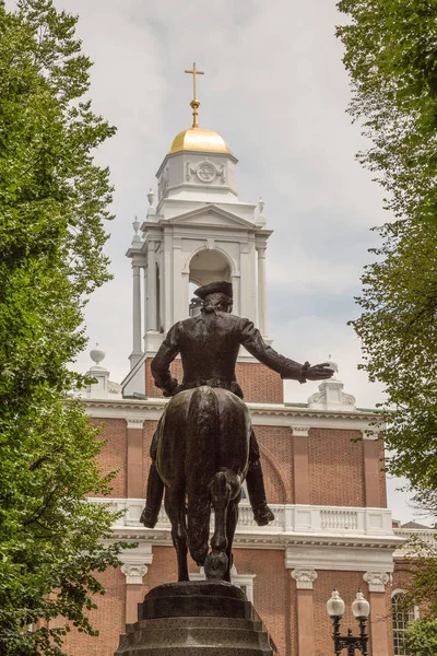 Eski Kuzey Kilisesi ve Paul Revere midnight ride