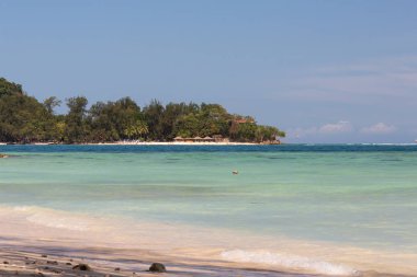 Kota Kinabalu içinde güzel bir plaj