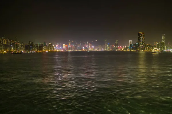 夕暮れ夕方に香港のスカイライン — ストック写真