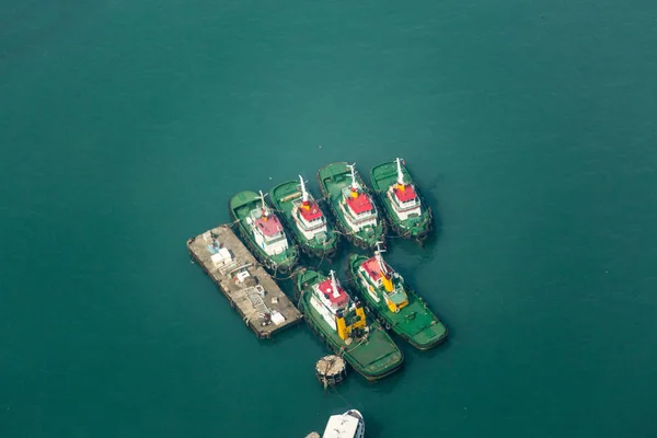 Working Vessels in Hong Kong Harbour — Stock Photo, Image
