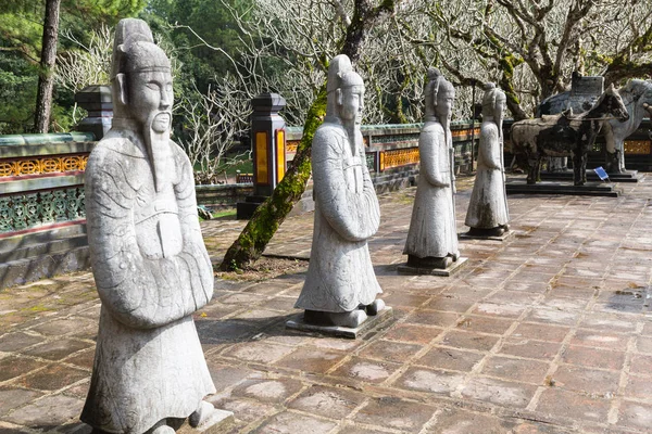 Savaşçı Tu Duc ton Vietnam Türbesi