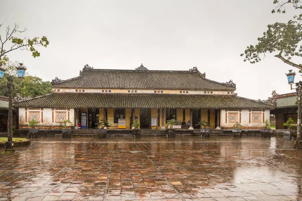 Imperial City in Hue - Palais royal situé dans le boule murée — Photo