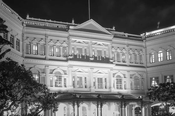Edifício colonial em Singapura à noite — Fotografia de Stock