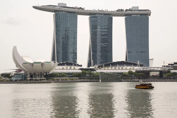 アジアではシンガポールのマリーナ湾が一望 — ストック写真