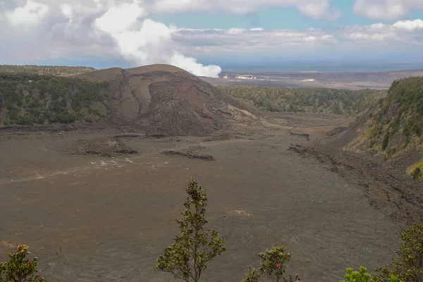 Gipfel des Vulkans auf der großen Insel — Stockfoto