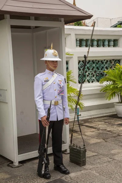 Guardia nel Grande Palazzo di Bangkok — Foto Stock