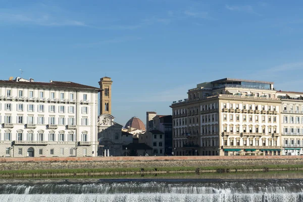 Arno Nehri weir Floransa, İtalya