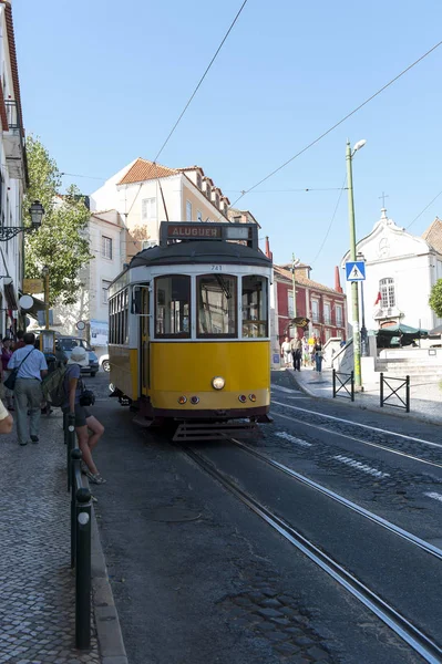 Lizbon, Portekiz Caddesi'ndeki tramvay Araba kapısı