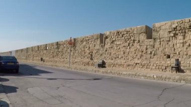 Akko veya Acre duvar Çekme Makinası işçiler ile