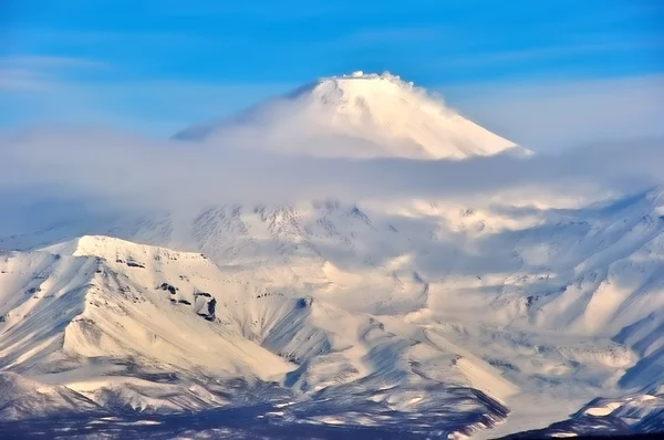 Вулканический ландшафт Камчатки — стоковое фото