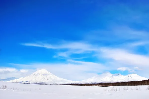 Hermoso paisaje volcánico de invierno —  Fotos de Stock