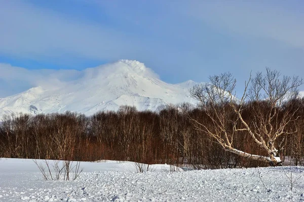 Beau paysage volcanique d'hiver — Photo