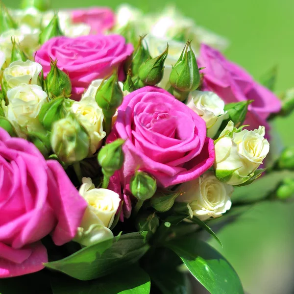 Bellissimo bouquet da sposa — Foto Stock