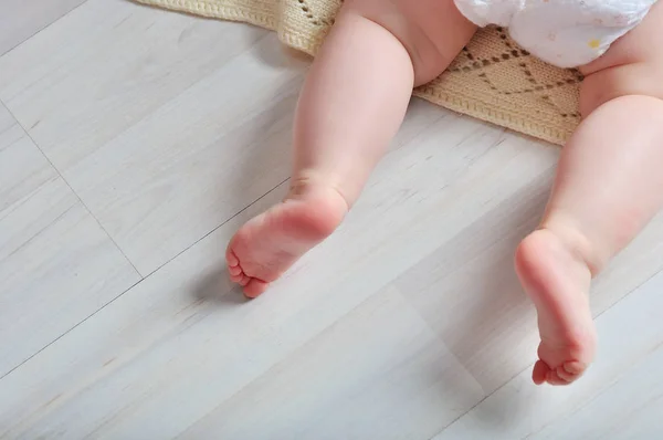 Tiny foot of newborn baby — Stock Photo, Image