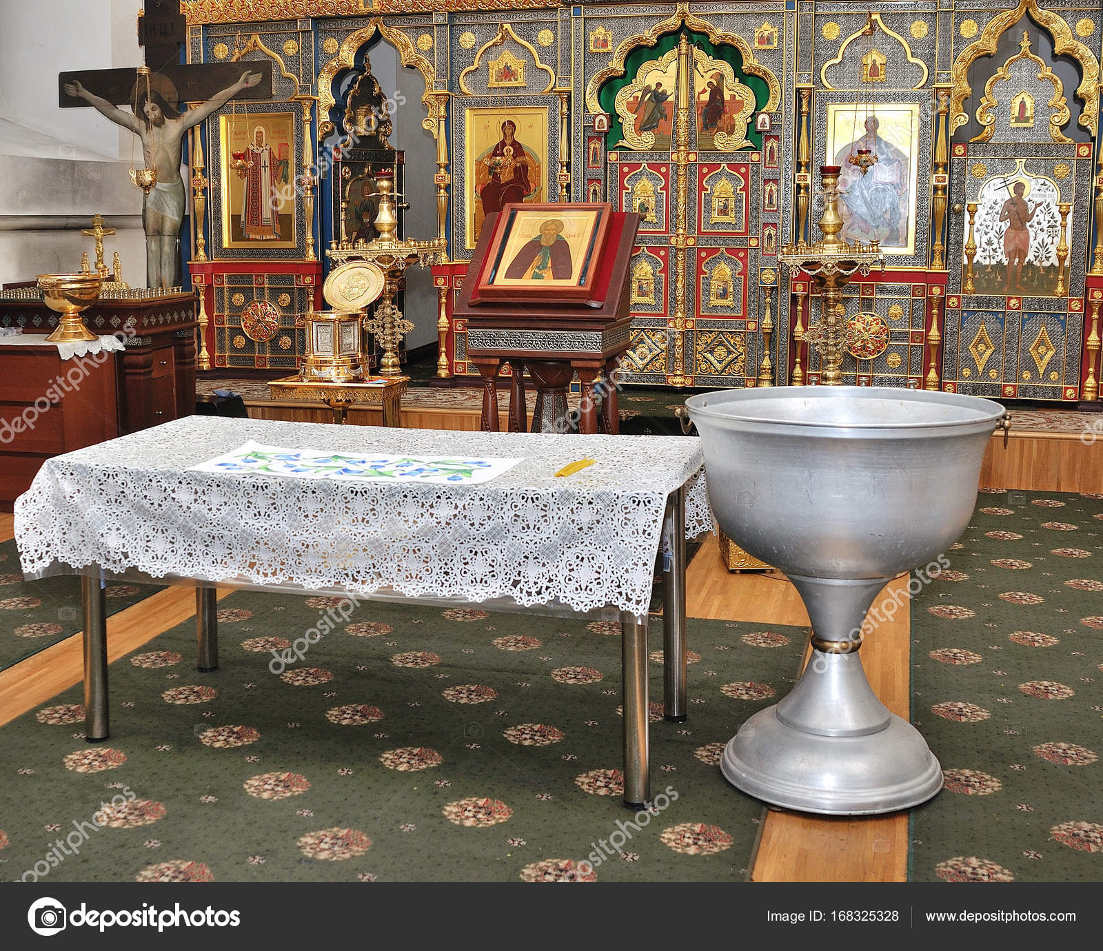 Interior of an empty church – Stock Editorial Photo © alena0509 #168325328