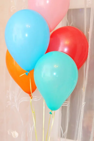 Ballonnen van vele kleuren — Stockfoto