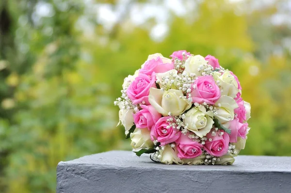 Bouquet da sposa, fiori — Foto Stock
