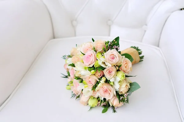 Bouquet da sposa, fiori, rose , — Foto Stock