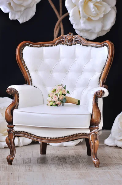 Bellissimo bouquet da sposa moderno — Foto Stock