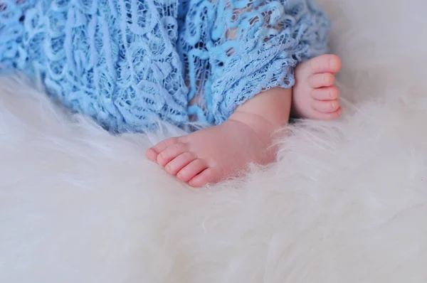 Image rapprochée des pieds de bébé — Photo