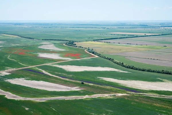 Agrarflächen durch aggressive Landwirtschaft beschädigt — Stockfoto