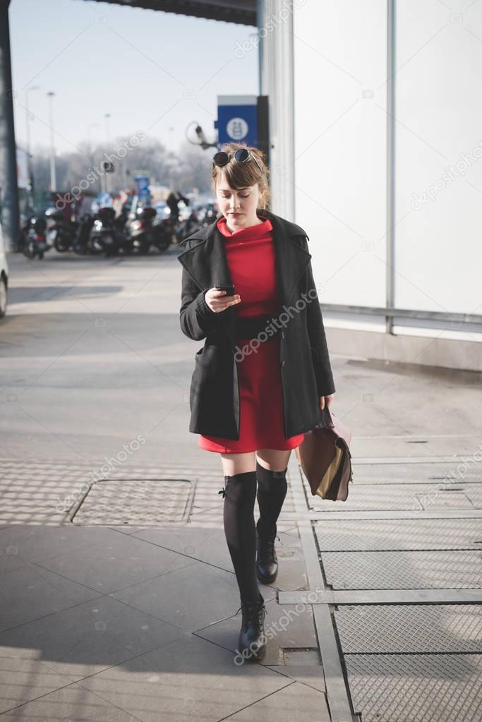 woman walking outdoor in city