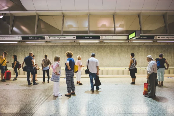 Interior da estação de metro em Budapeste — Fotografia de Stock