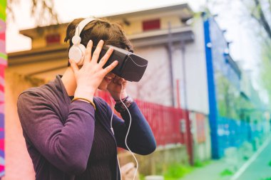 3B görüntüleyici kullanarak iş kadını