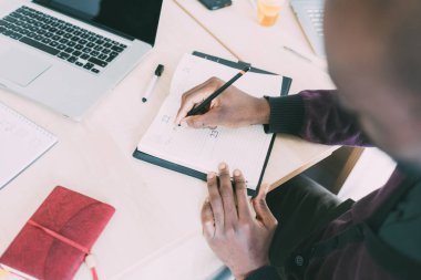 Erkek el gündemde yazma