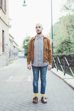 gay adam dalgın bakan